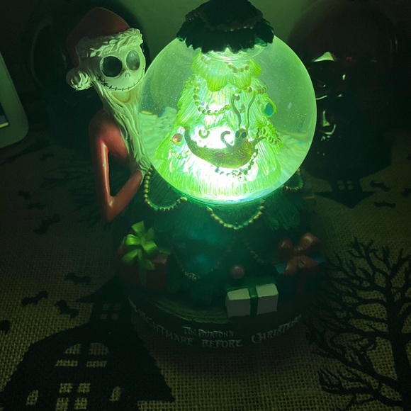 Nightmare before Christmas Jack Skellington, snow globe/water globe - Picture 7 of 7